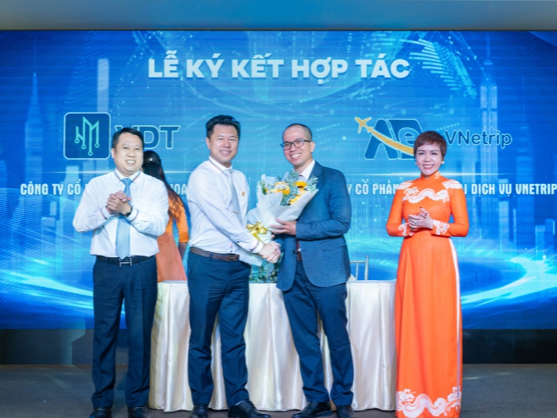 hop luc doi moi   su hop tac cua vdt cung vnetrip